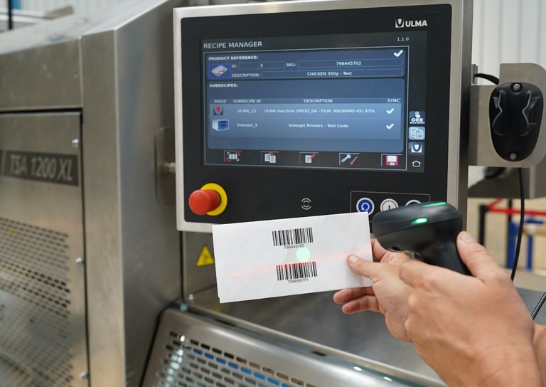 foto 2' monitor.jpg foto 2' monitor.jpg