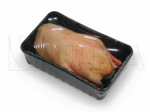 Confezionamento d'anatra in vassoio con flow pack in atmosfera modificata