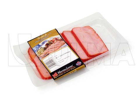 Confezionamento di petto di pollo in termoformatrice skin