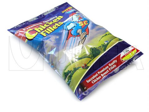 Confezionamento di cosce e petti di pollo congelati in buste a cuscino
