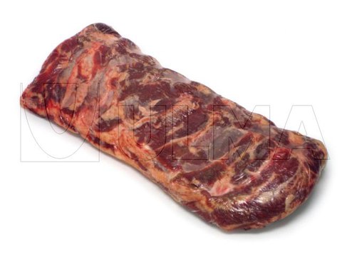 Confezionamento tranci di carne fresca e congelata.