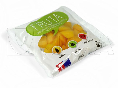 Confezionamento di frutta congelata in verticale in pacchetto a cuscino e film laminato