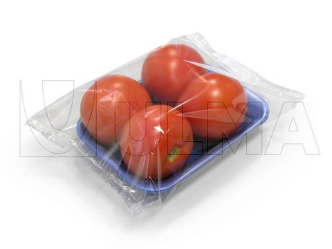 Confezionamento di pomodori in flow pack