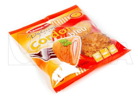 Confezionamento di filetti e hamburger di pollo congelato con film laminato.