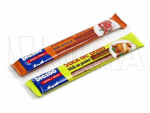 Confezionamento di cibo per animali in flow pack