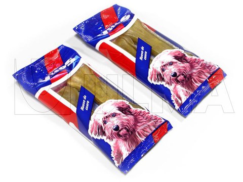 Confezionamento di cibo per animali in flow pack