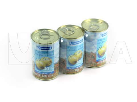 Confezionamento multiplo di lattine d'olive in flow pack